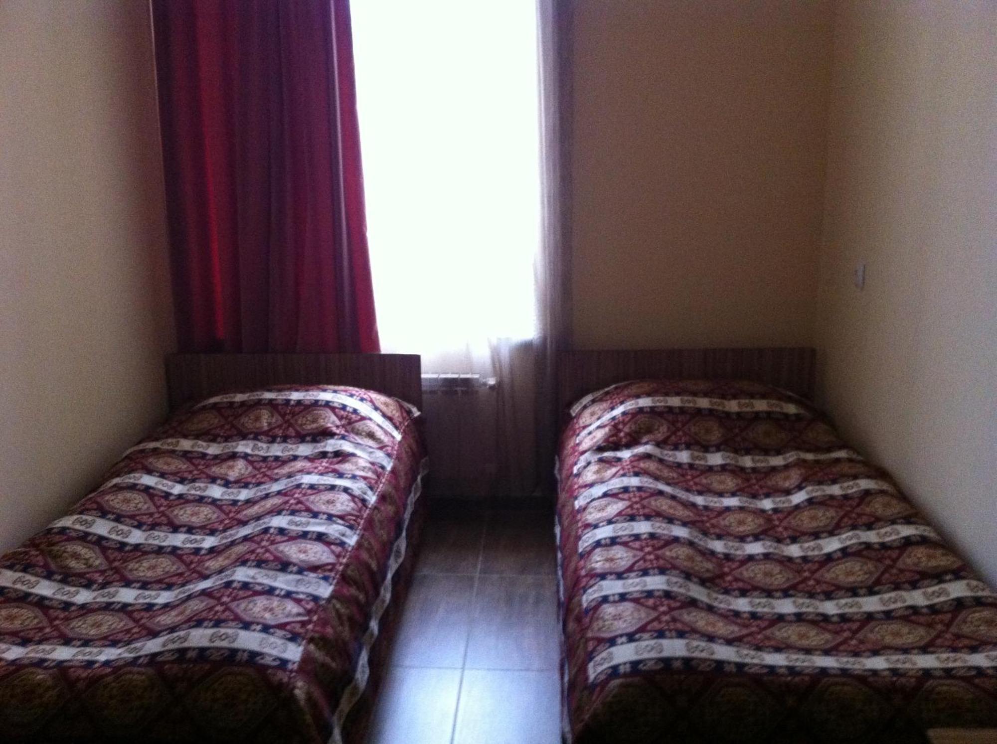Zanger Hotel Goris Chambre photo