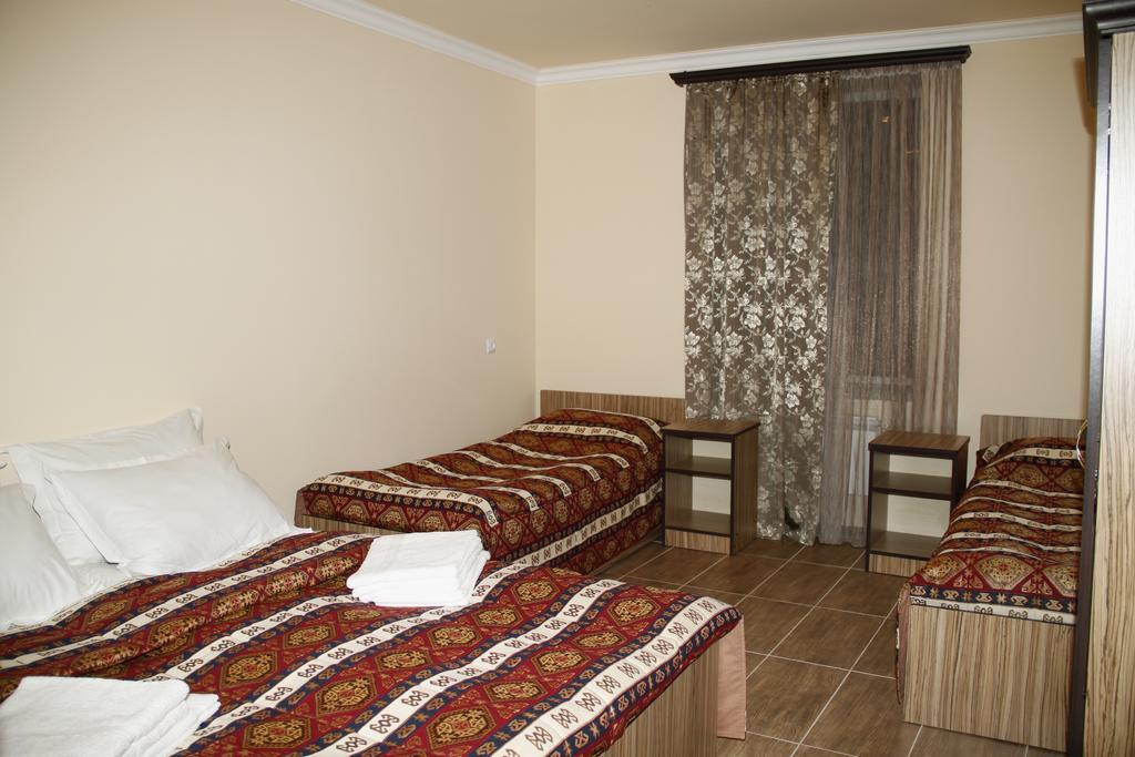Zanger Hotel Goris Chambre photo